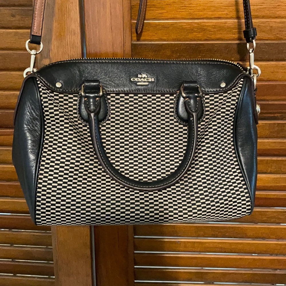 Coach purse crossbody